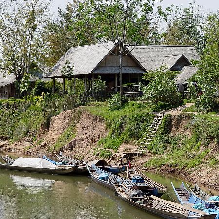 The Boat Landing Hotell Luang Namtha Exteriör bild